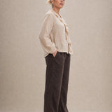 Elina Hørbluse – Beige med Flaeser